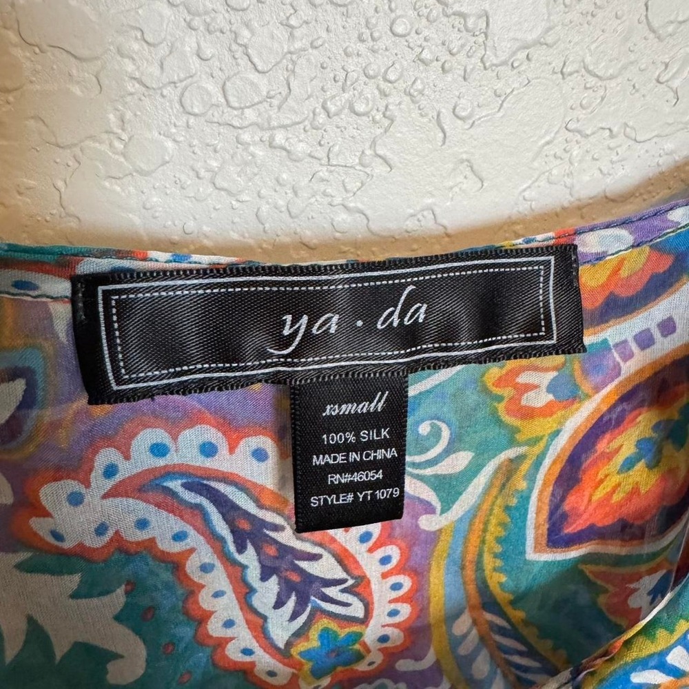 100% Silk Paisley Floral Ruffle Tank, Small - Picture 3 of 4